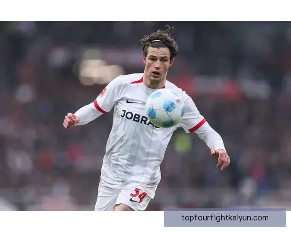 弗赖堡中场组织状态回暖，球队整体表现值得关注